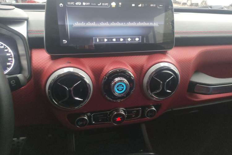 Used  BJ40 2021 2.3T Automatic Four-Wheel Drive Blade Hero Edition Supreme Version
