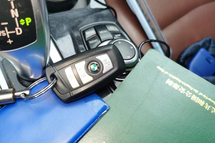 Used BMW 5 Series (Import) 2014 520i Elegant Edition
