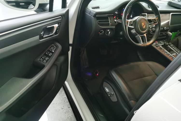 Used Porsche Macan 2021 Macan 2.0T
