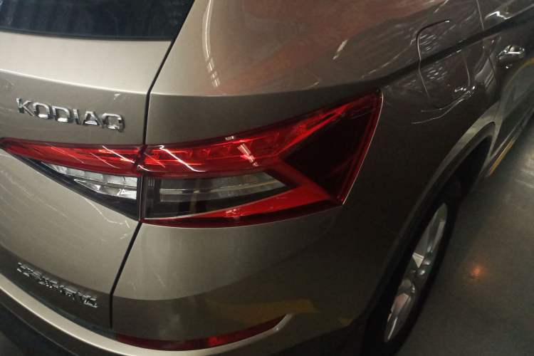 Used Skoda Kodiaq 2018 Facelifted TSI330 5-Seater Two-Wheel-Drive Luxury Enjoyment Edition