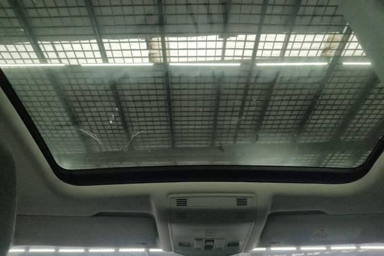 Used Volkswagen T-ROC 2021 280TSI DSG Two-Wheel Drive Comfort Connect Edition
