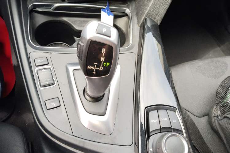 TDK.VehicleDetails.img