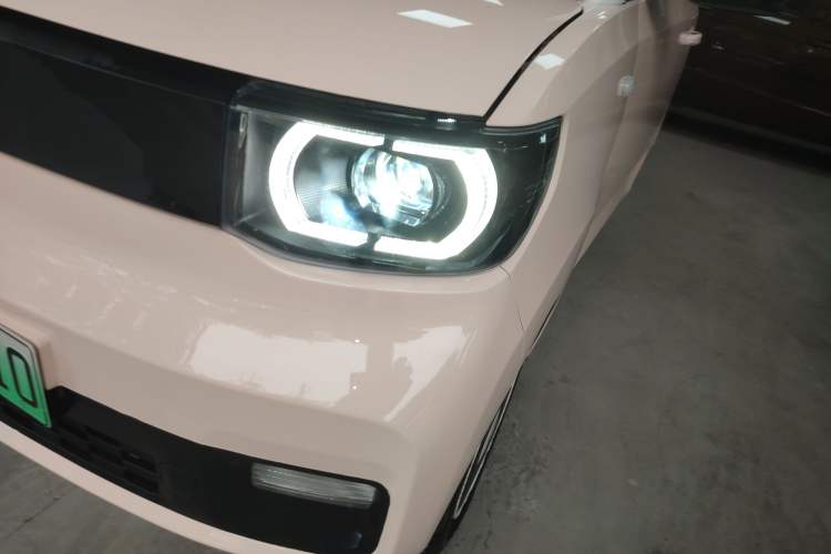 Used Wuling Hongguang MINIEV 2022 Macaron Premium Model – Lithium Iron Phosphate