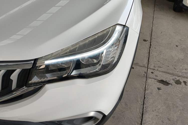 Used Brilliance V3 2017 1.5L Manual Smart Model
