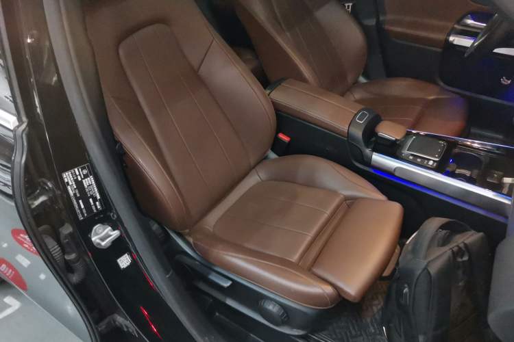 Used Mercedes-Benz GLB 2020 GLB 180 Fashion Model