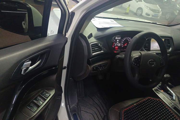 Used GAC Trumpchi GS4 2015 200T G-DCT Luxury Edition
