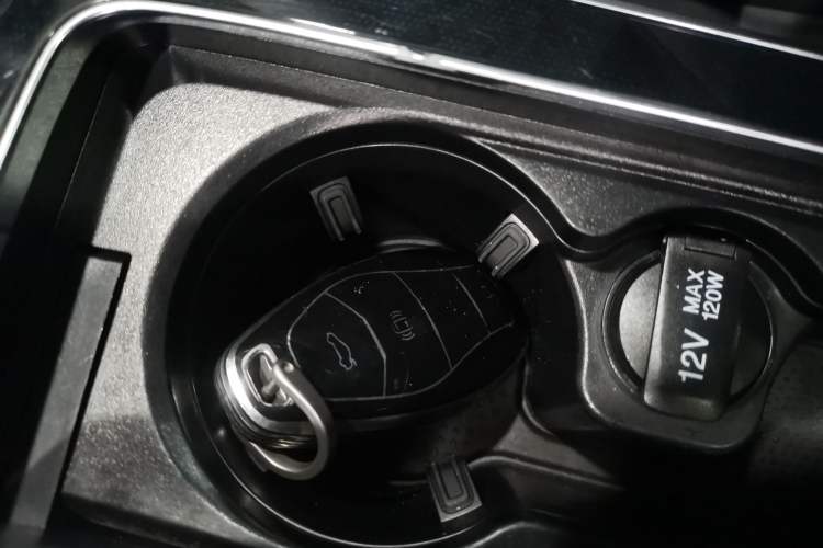 Used Hongqi HS5 2023 2.0T Qixiang Pro Edition