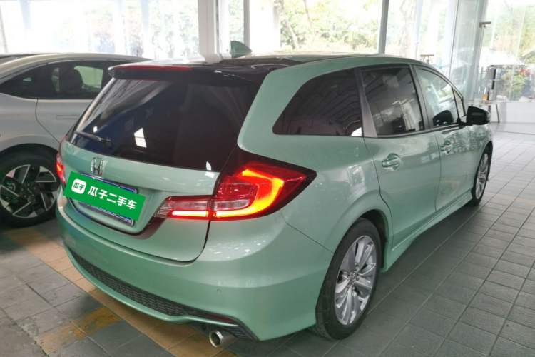 Used Honda Jade 2017 1.8L automatic Comfort version 5 seats
