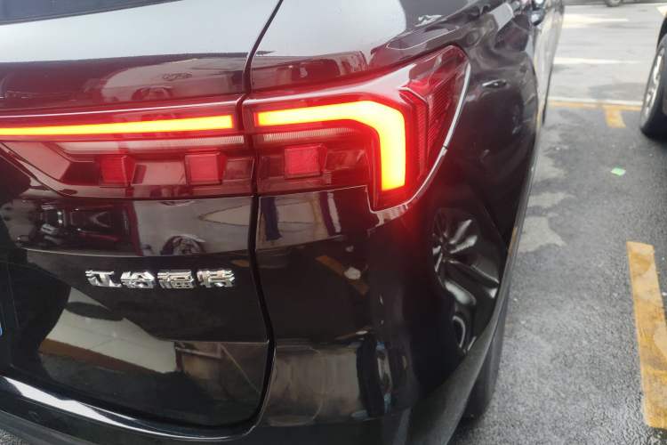 Used Ford Equator Sport 2022 EcoBoost 170 Premier Edition
