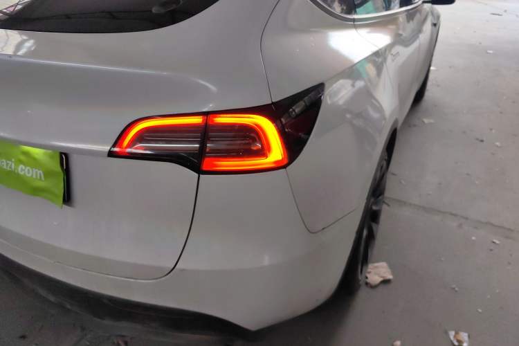 Used Tesla Model Y 2022 Rear-Wheel-Drive Version
