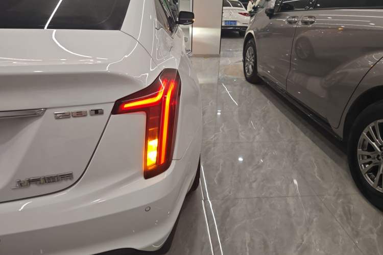 Used Cadillac CT5 2022 28T Luxury Edition