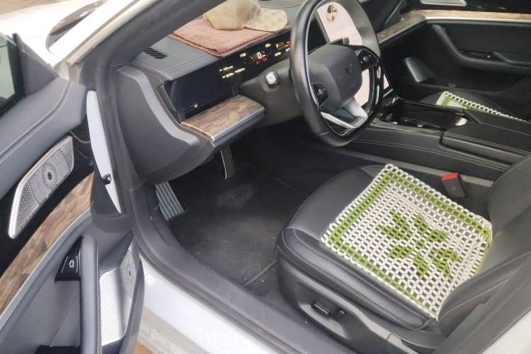 Used NETA S 2022 Extended-Range Version 1160 km Range Rear-Wheel-Drive Compact Edition