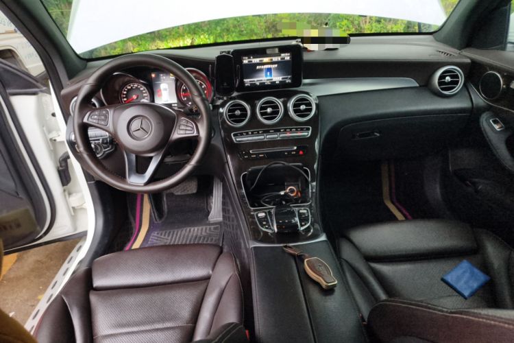 Used Mercedes-Benz GLC 2018 Facelift GLC 260 4MATIC Luxury Edition
