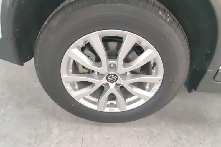 Used Nissan X-Trail 2022 2.0L Two-Wheel Drive Smart Connect Premium Edition
