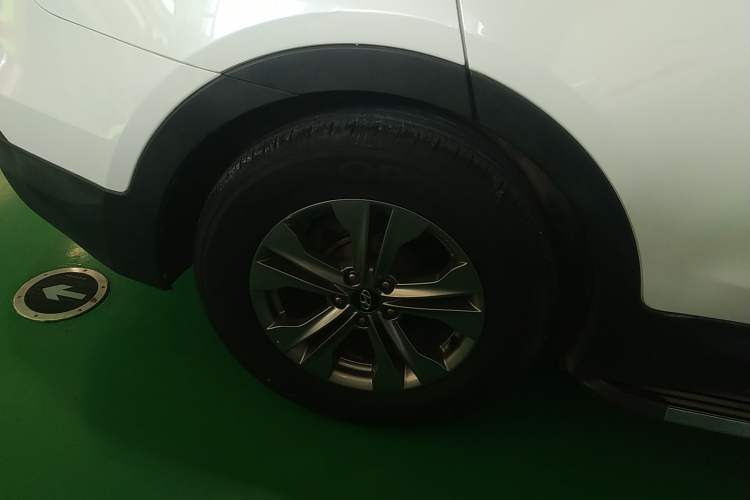 Used Hyundai Santa Fe 2015 2.0T Automatic 4x4 Smart 7-Seater
