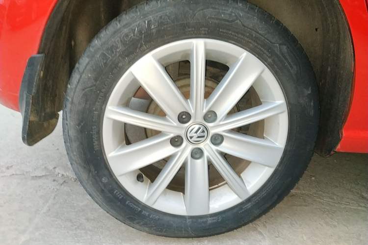 Used Volkswagen Polo 2014 1.6L Automatic Comfort Edition