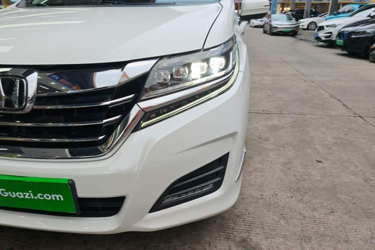 Used Honda Elysion 2016 2.4L Supreme Edition
