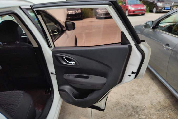 Used Renault Kadjar 2017 2.0L Two-Wheel Drive Comfort Edition
