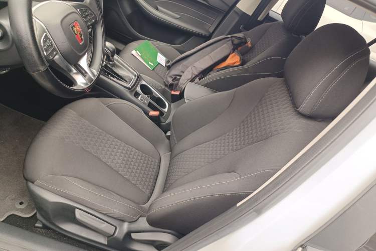 Used Roewe i5 2020 1.5L Automatic 4G Connected Linghao Edition
