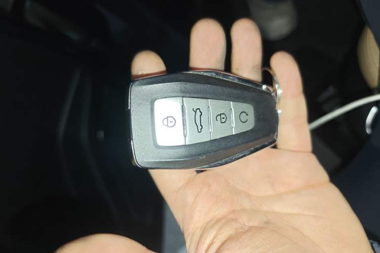 Used Geely Auto Haoyue L 2023 2.0T DCT Flagship Version