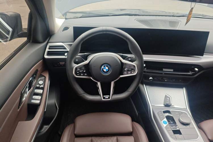 Used BMW i3 2025 eDrive 40 L Midnight Edition