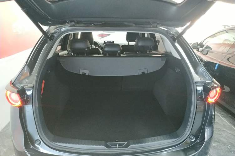 Used Mazda CX-5 2020 Revised Version 2.0L Automatic Two-Wheel Drive ZhiZun Trim
