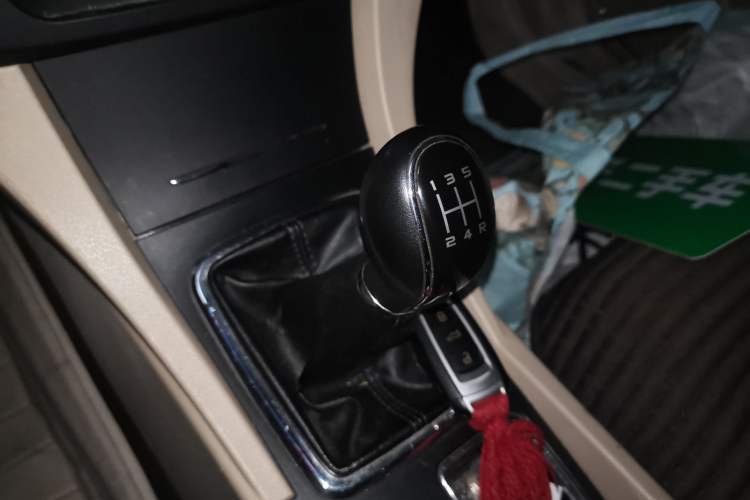 Used Geely Auto Emgrand 2017 Sedan Million Edition 1.5L Manual Luxury Model
