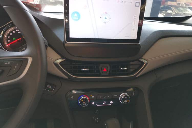 Used Chevrolet Orlando 2018 530T Automatic Luxury Edition (5+2 Model) China V Standard
