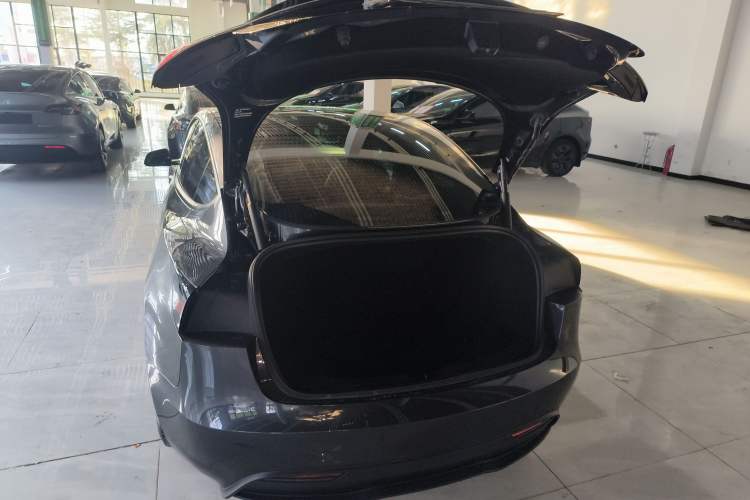 Used Tesla Model 3 2023 Rear-Wheel-Drive Version