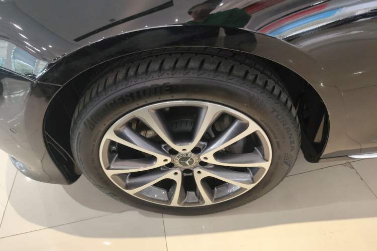 Used Mercedes-Benz E-Class 2019 E 260 L
