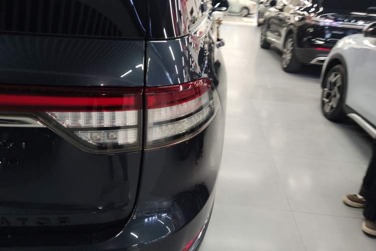 Used Lincoln Aviator 2020 3.0T V6 Four-Wheel Drive Premium Edition