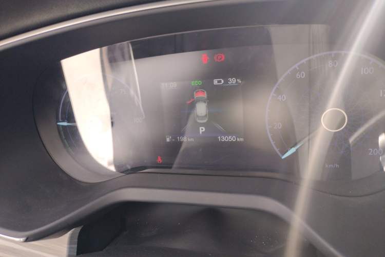 Used Hongqi E-QM5 2023 620km PLUS
