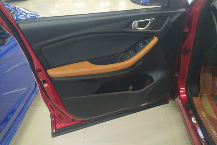 Used Chery Tiggo 7 2016 2.0L CVT YAOZHEN Edition
