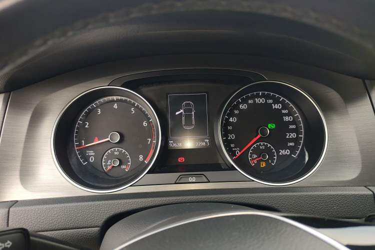 Used Volkswagen Golf 2016 230TSI Automatic Luxury Version