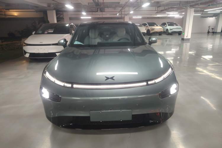 Used XPeng P7 2023 P7i 702 Pro