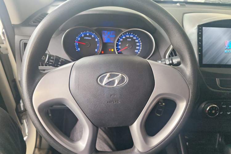 Used Hyundai ix35 2015 2.0L Automatic 2WD Comfort Edition China V Standard