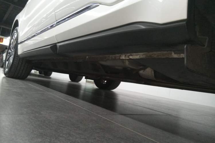 Used Ford Edge 2021 PLUS EcoBoost 245 Two-Wheel-Drive Titanium 7-Seater