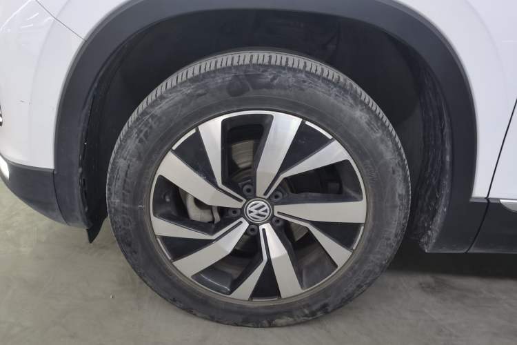 Used Volkswagen Tayron 2022 330TSI Two-Wheel Drive Luxury Smart Connectivity Version
