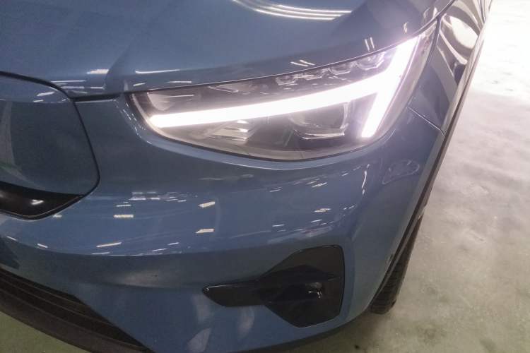 Used Volvo C40 2024 Long-Range PRO Version
