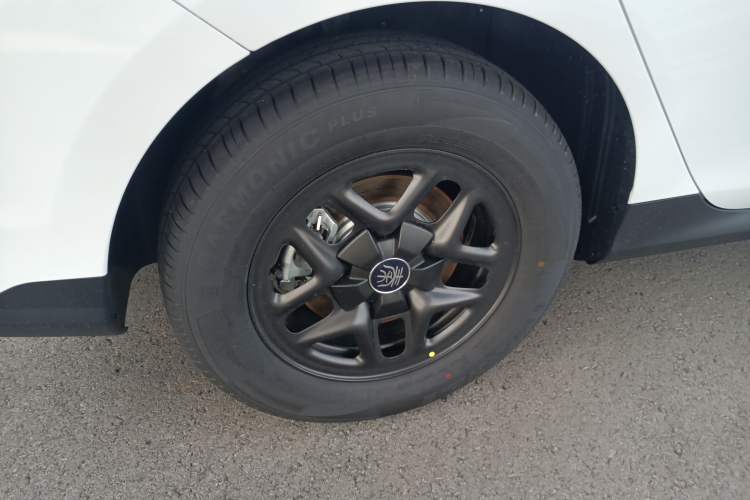 Used BYD Qin PLUS 2025 DM-i Smart Drive 55KM Leading Model
