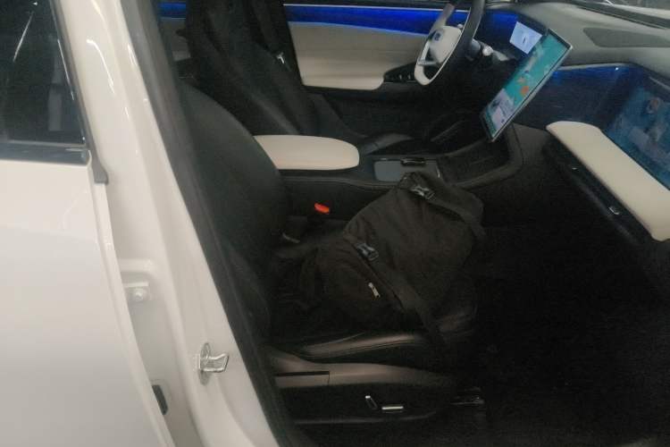 Used  L7 2023 1.5T 115 km MAX