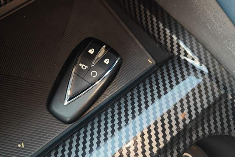 Used Changan UNI-V iDD 2023 Zhidian iDD 1.5T 113km Smart & Fun Version (Rapid Edition)