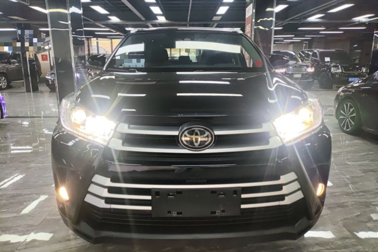 Used Toyota Highlander 2018 2.0T Two-Wheel Drive Luxury Edition 7 Seats China VI Standard