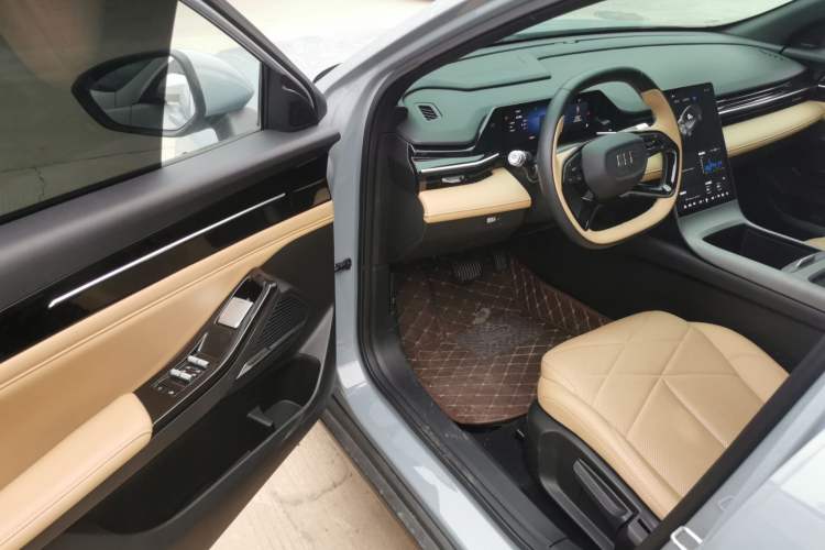 Used  L6 2023 60km PLUS