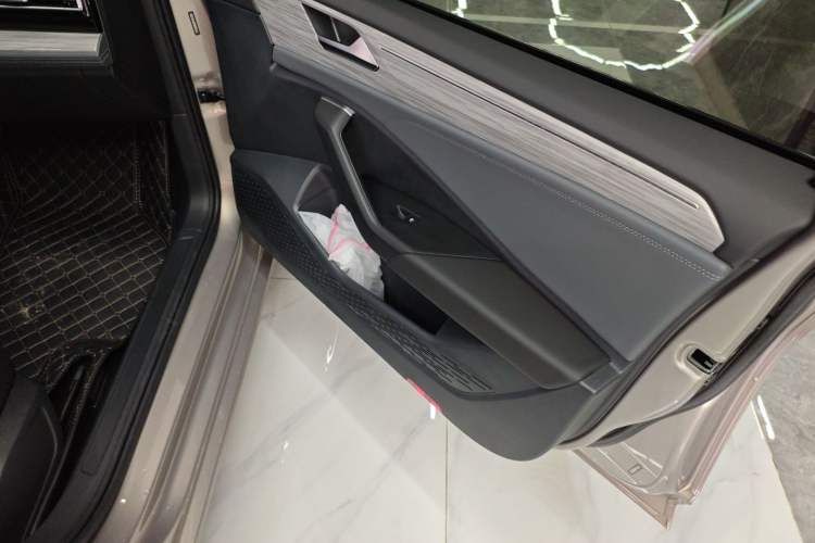 Used Volkswagen Sagitar 2023 300TSI DSG Excellence Edition