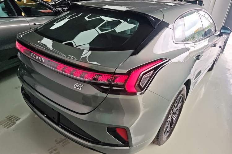 Used Zeekr 001 2025 WE Edition 100 kWh Rear-Wheel Drive

