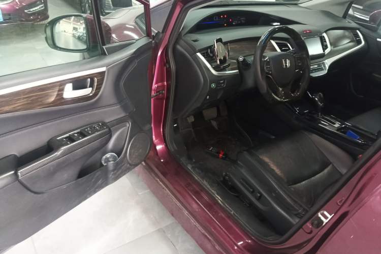 Used Honda Jade 2017 210 TURBO CVT Luxury Edition 5 Seats