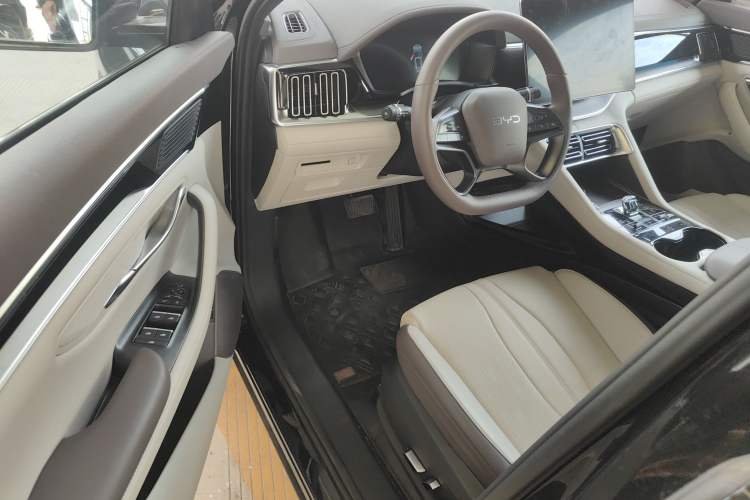 Used BYD Song PLUS New Energy 2025 EV Intelligent Driving Version 520km Premium Model