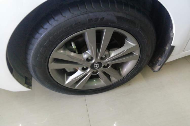 Used Hyundai Elantra 2016 1.6L Automatic ZhiXuan – Elite Version
