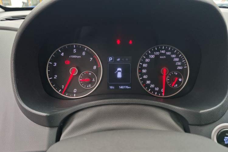 Used Hyundai ix25 2016 1.6T Dual-Clutch Two-Wheel Drive Smart GLS Model
